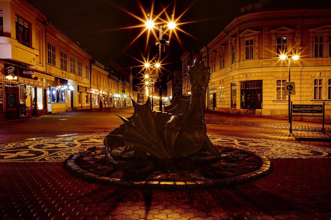Rezidence U Prince C.1 Jicin Luaran gambar